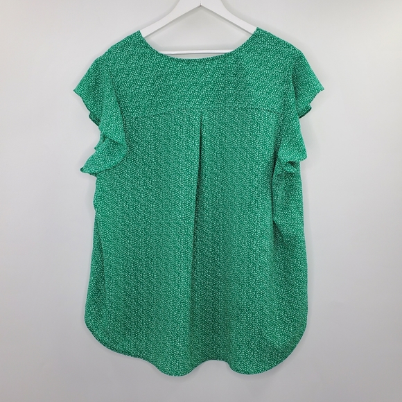 Adrianna Papell Green Leaf Printed V-Neck Flutter Sleeve Top - Picture 3 of 5